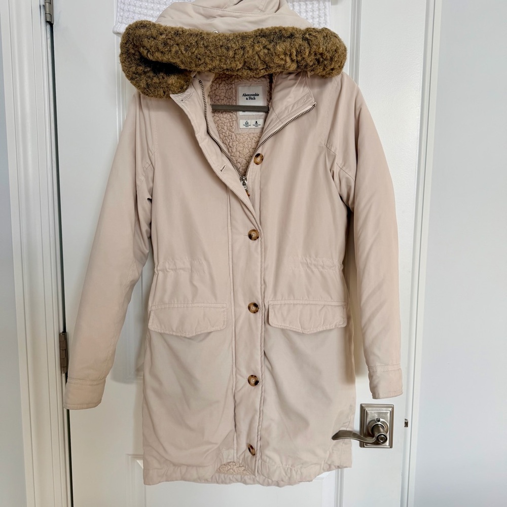 Abercrombie & Fitch Coat